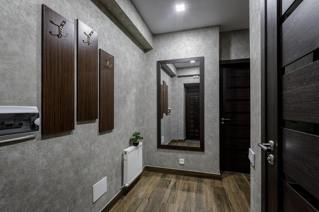 Apartment In The Center! Panoramic Windows! Fireplace! Chisinau Exterior foto